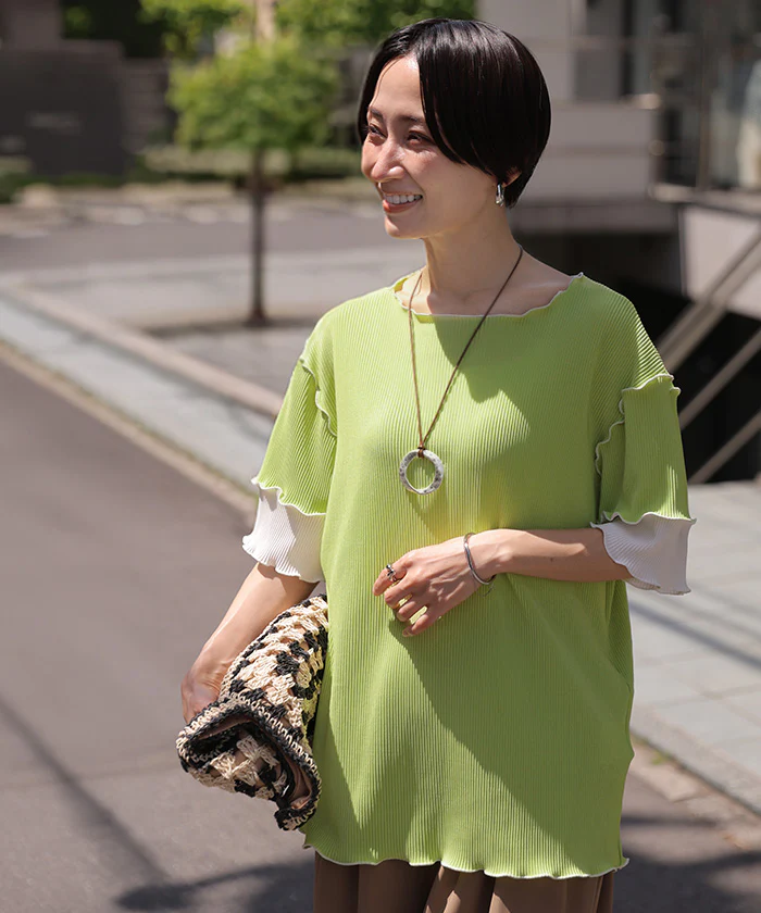 「袖で魅せる大人配色」 トップス プリーツ 配色 レディース ロング Tシャツ カットソー ティーシャツ チュニック プルオーバー 半袖 5分袖 メロー 薄手 ストレッチ ゆったり お尻隠れる 二の腕カバー 体型カバー 黒 白 春 夏 Bee Bouquet - Image 29