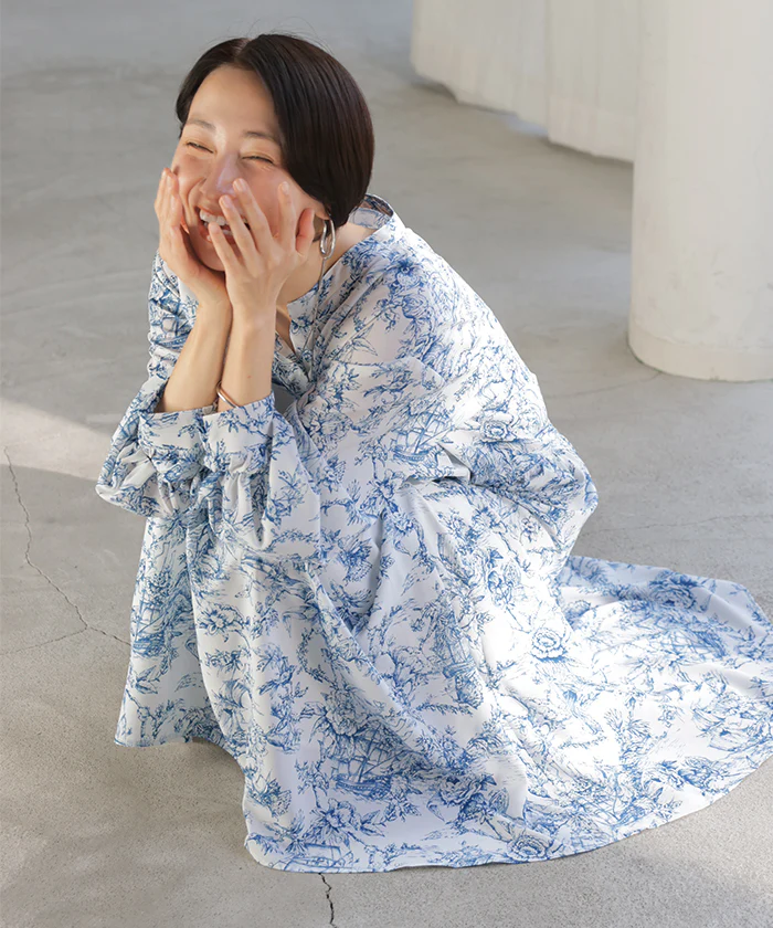 「街映えワンピ」 ワンピース ロング 風景柄 レディース ロングワンピ マキシ 長袖 総柄 スキッパー フレア ゆったり 体型カバー きれいめ 上品 黒 青 春 秋 Bee Bouquet - Image 15