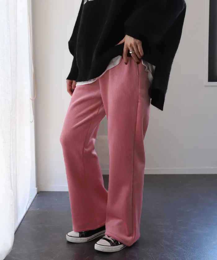 脱ぎたくない…“温かフレア出ました!” 裏起毛 パンツ リブ リブパンツ ボトムス レディース フレアパンツ フレア ロング ボア ゴム コーデュロイ スリット 裏ボア 暖か 極暖 厚手 ゆったり 大きいサイズ 黒 グレー ブラック カーキ 春 夏 HUG.U - Image 37