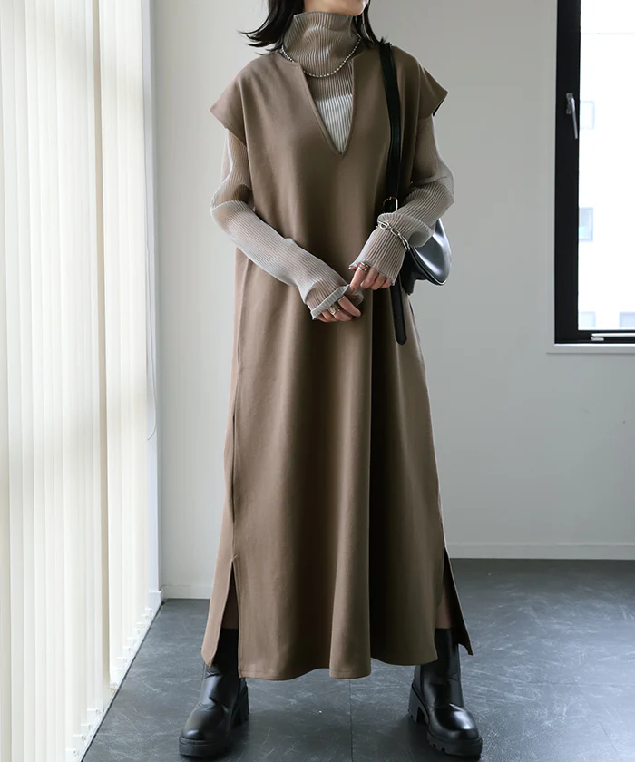 ワンピース 重ねてすっきり「レイヤード ワンピ」 体型カバー ロング ロングワンピ レイヤード レディース スリット フレンチスリーブ 半袖 二の腕カバー ロングワンピース Vネック ドロップショルダー 大きいサイズ 黒 春 夏 HUG.U - Image 19