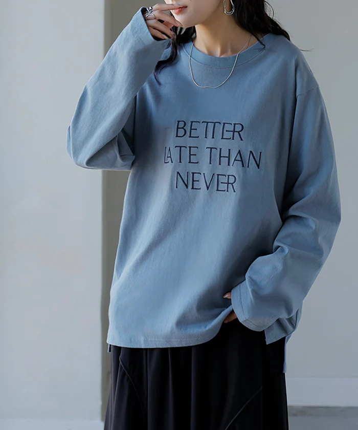 きれいめ お洒落 「大人 ロゴ 。」 刺繍 Tシャツ 半袖 ロゴT コンパクト ロゴティー フレンチ カットソー レディース トップス 綿100 無地 クルーネック スリット インナー きれいめ シンプル お尻が隠れる グリーン おしゃれ 春 夏 HUG.U メール便 - Image 30
