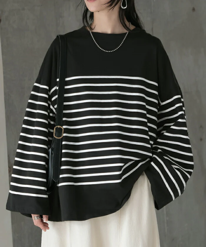 Tシャツ ボーダー 綿100％ レディース トップス カットソー ロング 長袖 ロング ロングＴシャツ ロングトップス コットン ボーダー柄 ストライプ 二の腕カバー お尻が隠れる 体型カバー 大きいサイズ モノトーン 黒 白 春 夏 HUG.U メール便 - Image 5