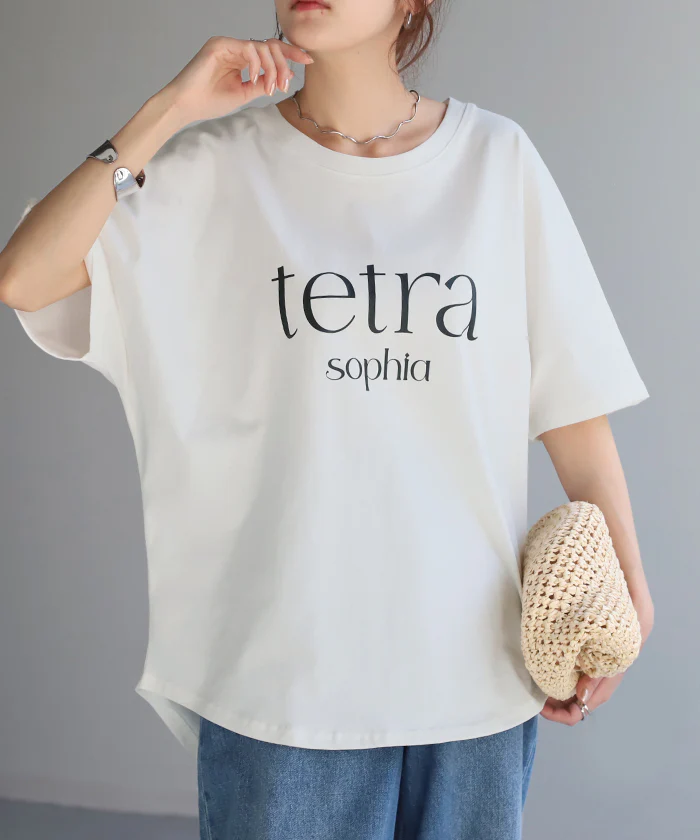 【夏セール】 ロゴ Tシャツ ロンT レディース トップス 半袖 長袖 プリント カットソー ロング ティーシャツ チュニック ビッグ プラスサイズ クルーネック 長い ドルマン ドルマンスリーブ ゆったり 無地 体型カバー お尻が隠れる 大きいサイズ おしゃれ 白 黒 秋 冬 HUG.U - Image 5