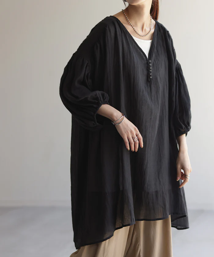 シャツ ナチュラル スキッパー チュニック ■一部7月中旬入荷 バンドカラー トップス レディース ギャザー ロングシャツ 長袖 半袖 ノーカラー ロング ブラウス シャツワンピ シボ感 ゆる 体型カバー 長い オーバーサイズ 大きいサイズ きれいめ 無地 白 春 夏 HUG.U - Image 26