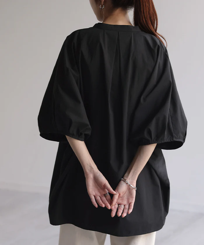 シャツ レディース トップス ロング ロングシャツ チュニック ブラウス オーバーサイズ ゆったり ドルマン ノーカラー キーネック ぽわん袖 体型カバー レイヤード お尻が隠れる 二の腕カバー 羽織 無地 半袖 きれいめ 大きいサイズ 白 黒 春 夏 HUG.U - Image 28