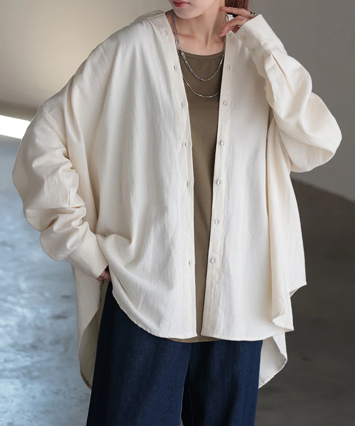 シャツ 微起毛 トップス ロング 綿100％ レディース ロングシャツ チュニック ブラウス ノーカラー バンドカラー オーバーサイズ ゆったり 二の腕カバー ドルマン 体型カバー お尻が隠れる 羽織 長袖 大きいサイズ 黒 白 カーキ 春 夏 HUG.U - Image 26
