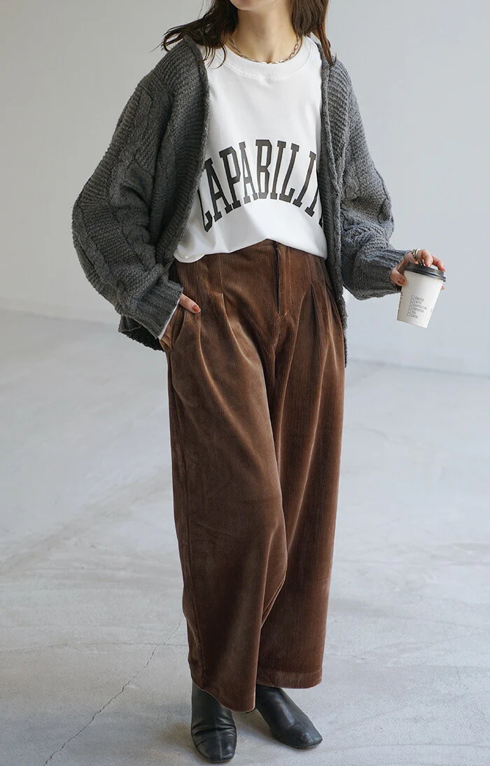 パンツ コーデュロイ サーカスパンツ ベロア レディース ボトムス ボトム ズボン ずぼん 裏起毛 無地 ワイド ワイドパンツ コクーン コーデュロイパンツ 暖かい ストレッチ ウエストゴム タック 大きいサイズ 体型カバー 黒 ネイビー 春 夏 HUG.U - Image 8