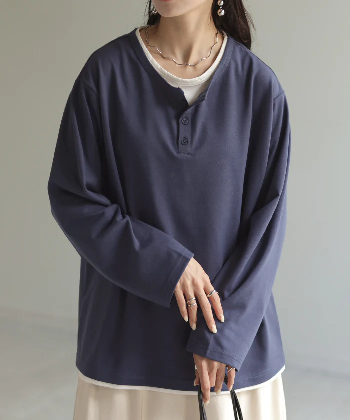 カットソー トップス ロンT Tシャツ 重ね着 風 レディース 長袖 レイヤード 風 チュニック 長い 付け裾 付け襟 フェイクレイヤード Uネック ヘンリーネック ドロップショルダー 無地 ドルマン カジュアル 大きいサイズ 体型カバー 春 夏 黒 カーキ HUG.U メール便 - Image 27