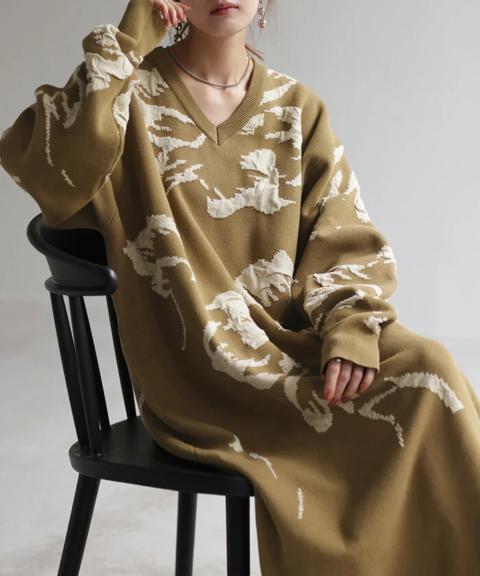ワンピース ジャガード 花柄 綿100% レディース ロング Vネック ドロップショルダー ニット リブ チクチクしない Aライン 総柄 ロングワンピース マキシ ワンピ ロングワンピ 長袖 体型カバー 二の腕カバー 大きいサイズ 黒 グレー 春 夏 HUG.U - Image 9