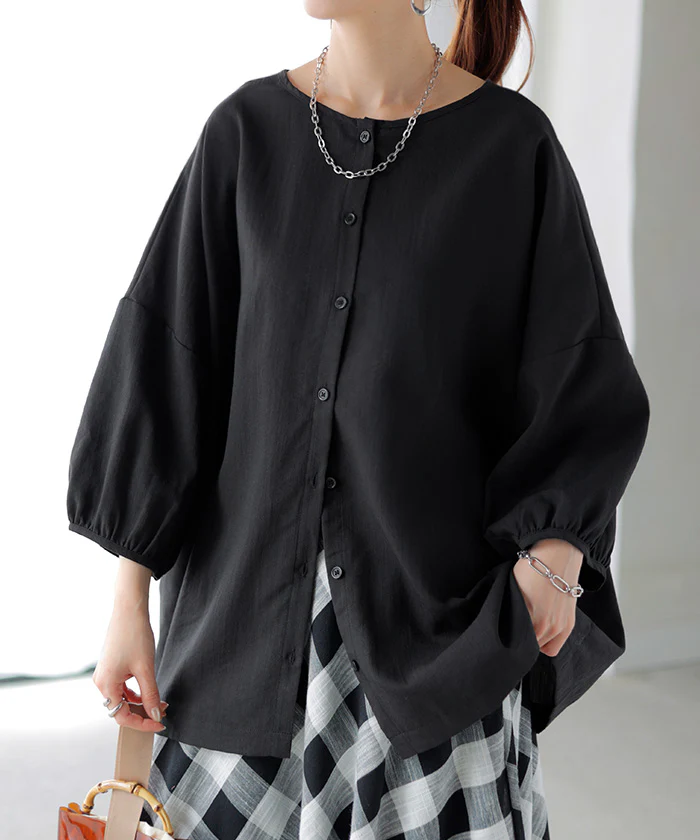 ブラウス 前後2WAY シャツ レディース ノーカラー ■一部7月上旬入荷 トップス バンドカラー ロング ロングシャツ チュニック 半袖 無地 羽織 ライトアウター きれいめ 羽織 Vネック クルーネック ゆったり 大きいサイズ 体型カバー お尻が隠れる 白 黒 春 夏 HUG.U メール便 - Image 30