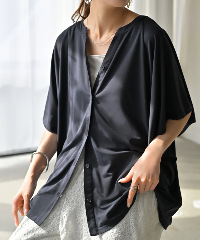 シャツ ノーカラー 接触冷感 UVカット レディース トップス 吸水速乾 抗菌防臭 バンドカラー ブラウス ロング ロングシャツ チュニック 半袖 無地 羽織 ライトアウター きれいめ ゆったり 大きいサイズ 体型カバー お尻が隠れる 黒 白 春 夏 HUG.U - Image 28