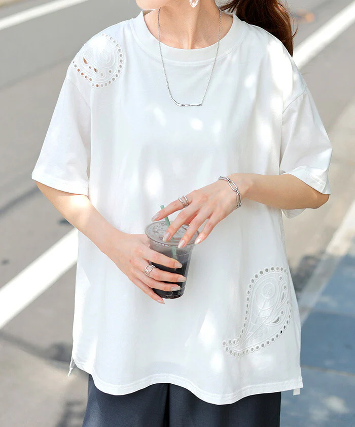 【夏セール】 Tシャツ 接触冷感 ペイズリー レディース トップス 半袖 カットソー 刺繍 透け ロング ティーシャツ チュニック クルーネック 長い ドルマン ドルマンスリーブ ゆったり 無地 体型カバー お尻が隠れる 大きいサイズ おしゃれ 白 黒 春 夏 HUG.U メール便 - Image 9