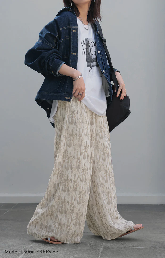パンツ 柄 ワイド シフォン レディース 総柄 ペイント ワイドパンツ ロング ロングパンツ シフォンパンツ 体型カバー ボトムス ボトム ストレート ズボン ゆったり ハイウエスト 美脚 ゴム 大きいサイズ おしゃれ 水彩画 ブルー 青 春 夏 HUG.U - Image 19