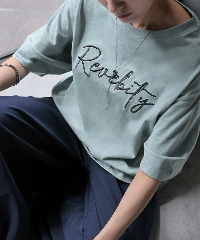 【夏セール】 Tシャツ ロゴ レディース 綿100 刺繍 トップス 半袖 ■一部7月上旬入荷 プリント カットソー ロング ティーシャツ チュニック クルーネック 長い ドルマン ドルマンスリーブ ゆったり 無地 体型カバー お尻が隠れる 大きいサイズ おしゃれ 白 黒 春 夏 HUG.U メール便 - Image 26