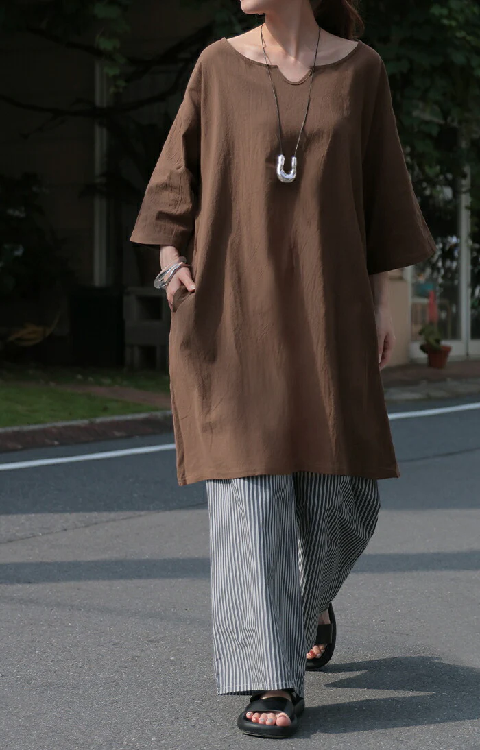 ブラウス チュニック シャツ レディース トップス キーネック スキッパー ロング ロングシャツ シャツワンピース 長袖 無地 綿100％ きれいめ ゆったり 7分袖 大きいサイズ 体型カバー オーバーサイズ お尻が隠れる カーキ 白 黒 春 夏 HUG.U - Image 5