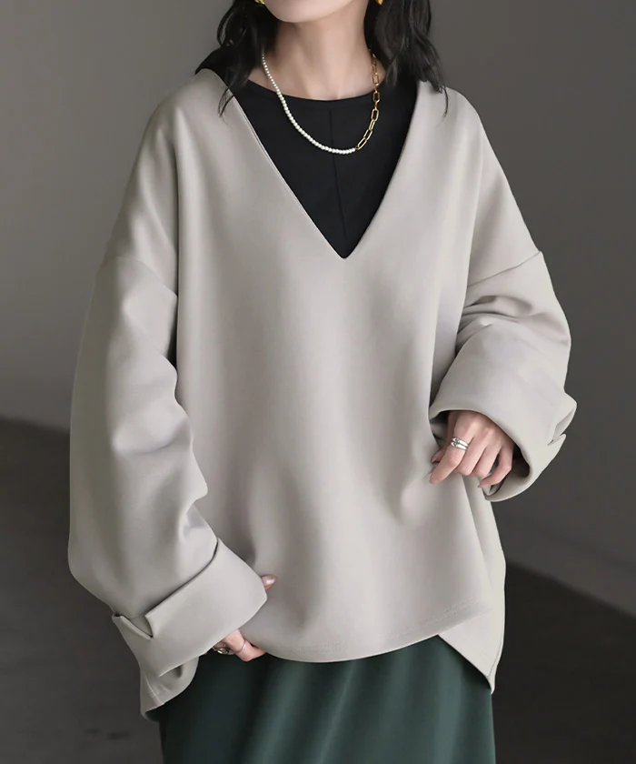 スウェット ワイド袖 ダンボール チュニック トップス レディース レイヤード トレーナー プルオーバー Vネック ビッグ ドルマン ワイドスリーブ リブ ゆったり オーバーサイズ 体型カバー 大きいサイズ 重ね着 無地 お尻が隠れる 黒 グレー 秋 冬 HUG.U - Image 5