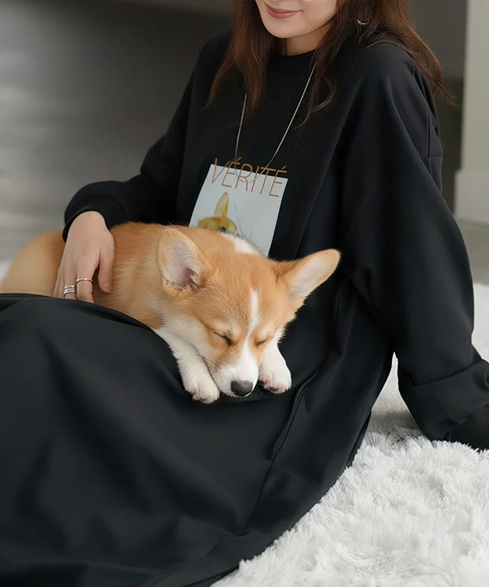 ワンピース コーギー プリント ワンピ レディース ロングワンピース カットソー ロングワンピ 長袖 ロング Tシャツ ロゴ ロンT Aライン マキシ マキシワンピース 体型カバー 二の腕カバー 犬 愛犬 犬グッズ ゆったり 大きいサイズ グレー黒 秋 冬 HUG.U - Image 3