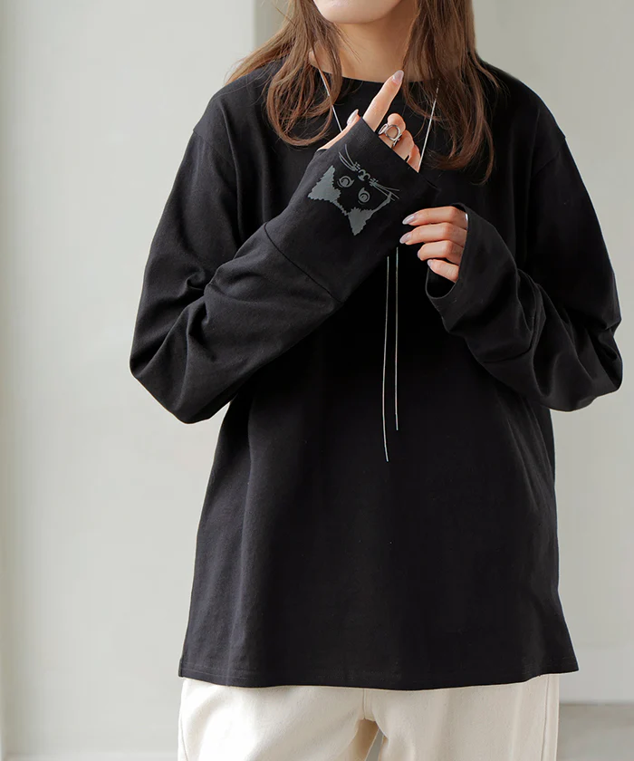 “チラッと猫が覗く” ロンT 袖 猫 プリント トップス 長袖 Tシャツ レディース カットソー ロング ティーシャツ 綿100％ クルーネック 長い インナー レイヤード 指穴 ゆったり 体型カバー 大きいサイズ 猫柄 猫プリント 猫グッズ 白 黒 秋 冬 HUG.U メール便 - Image 27