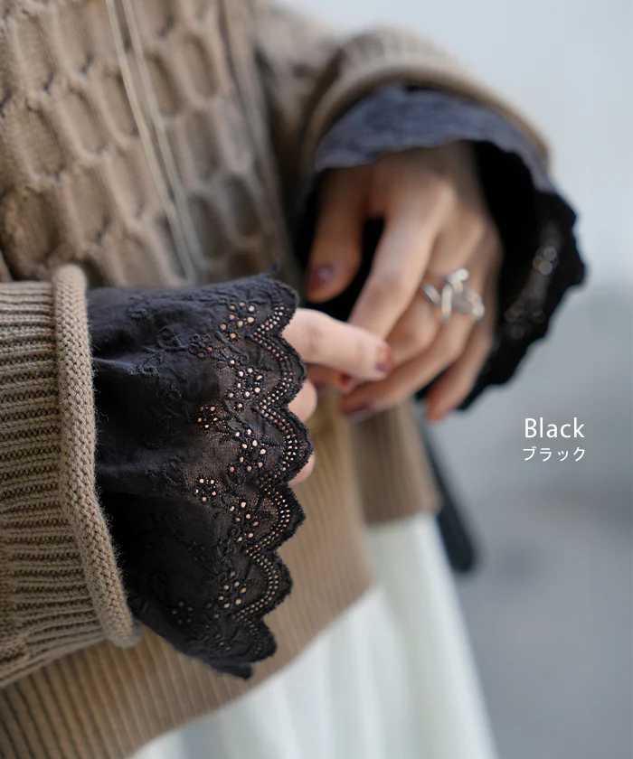 つけ袖 レース 綿100 レディース フリル 刺繍 レイヤード ブラウス 重ね 付け袖 肌隠し シャーリングゴム 軽量 ストレッチ フレア袖 ベル袖 刺繍レース コットン スカラップレース レイヤードトップス インナー 小物 シンプル 重ね着風 黒 白 HUG.U メール便 - Image 14