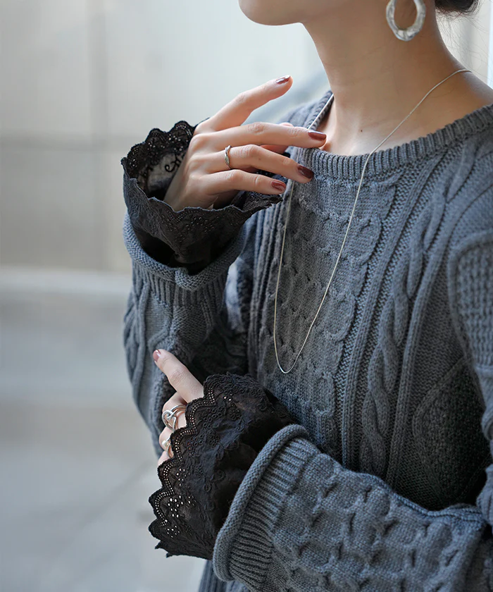 つけ袖 レース 綿100 レディース フリル 刺繍 レイヤード ブラウス 重ね 付け袖 肌隠し シャーリングゴム 軽量 ストレッチ フレア袖 ベル袖 刺繍レース コットン スカラップレース レイヤードトップス インナー 小物 シンプル 重ね着風 黒 白 HUG.U メール便 - Image 23