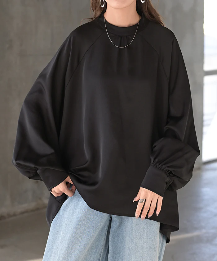 ブラウス レディース ノーカラー トップス バンドカラー シャツ ロング ロングシャツ サテン生地 長袖 無地 きれいめ ゆったり ラグランスリーブ ボリューム袖 ぽわん袖 大きいサイズ 体型カバー フォーマル オフィスカジュアル 黒 ネイビー 秋 冬 HUG.U メール便 - Image 5