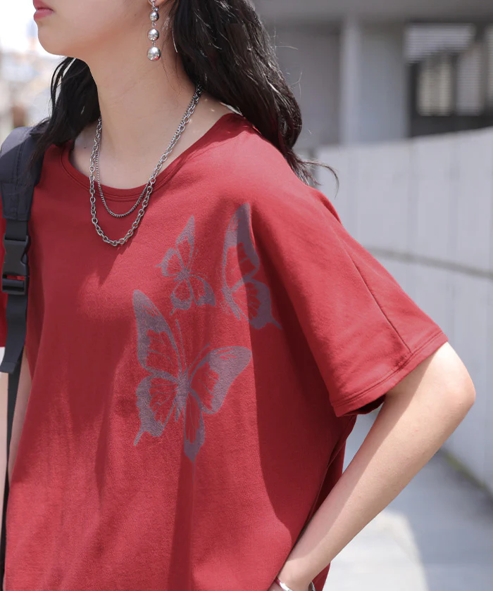 2026SS新作 Tシャツ プリント 蝶 綿100 レディース トップス ロング ティーシャツ フレンチスリーブ プリントTシャツ 薄手 クルーネック コットン バタフライ 長い ビッグ プラスサイズ 大きいサイズ ゆったり 体型カバー お尻が隠れる カジュアル 黒 白 春 夏 HUG.U メール便 - Image 28