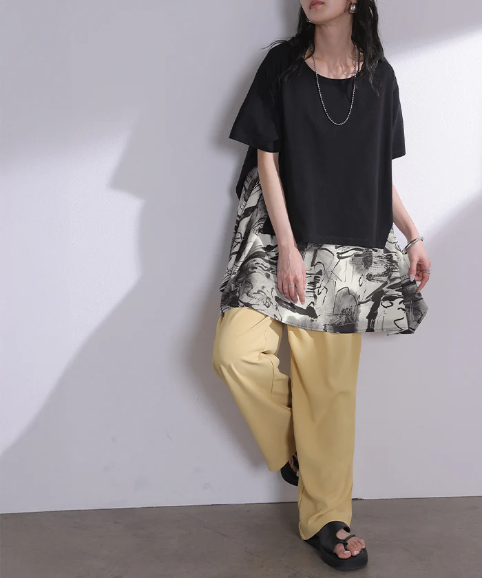 2026SS新作 Tシャツ 「重ね着風」 異素材MIX ■7月中旬入荷 トップス ブラウス ロング カットソー ドッキング チュニック フレア ビッグ スカーフ 柄 ニュアンス アシンメトリー ストレッチ 半袖 薄い 軽い お尻隠れる ゆったり 大きいサイズ 体型カバー 黒 白 春 夏 HUG.U - Image 17