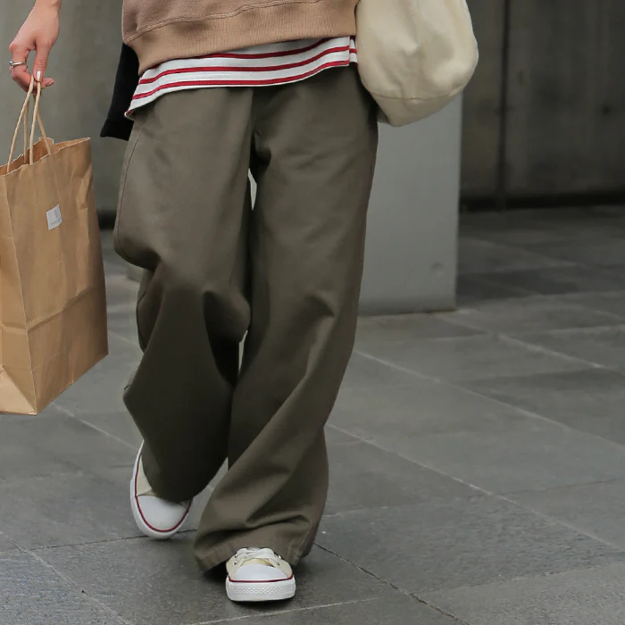 パンツ 「ゆるっとハマる。」 綿100％ 微起毛 ワイドパンツ レディース パンツ ワイド ナチュラル リラクシーパンツ ボトムス ロング ズボン イージー ワークパンツ ロングパンツ 大きいサイズ ゴム 体型カバー ずぼん 黒 ブラック 春 夏 HUG.U - Image 21