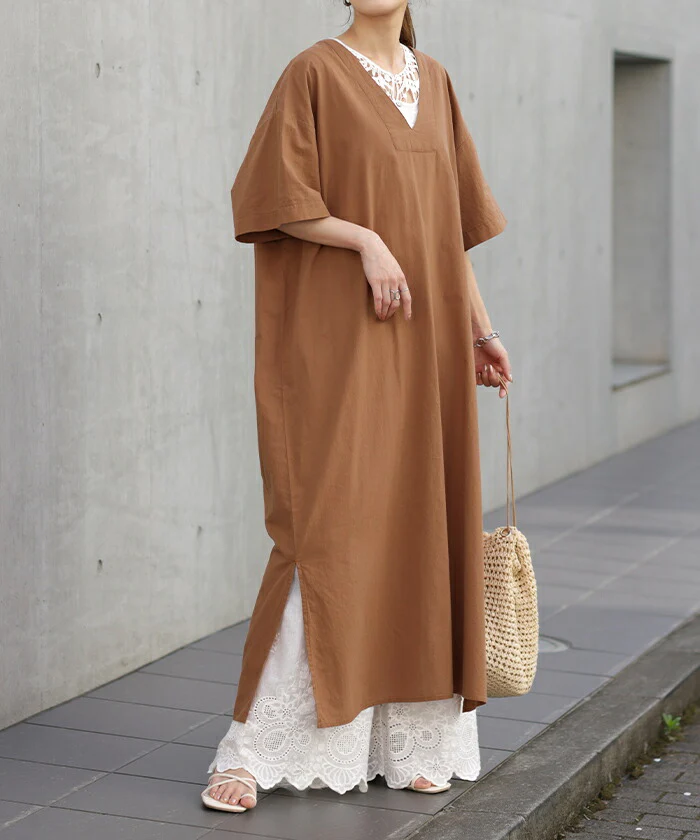 ゆるり 清涼感。「自然派 ワンピ」 体型カバー ワンピース ロング ロングワンピ レイヤード レディース スリット 綿100 半袖 二の腕カバー ナチュラル ロングワンピース Vネック ゆったり 薄手 ドロップショルダー 大きいサイズ 深V 黒 春 夏 HUG.U メール便 - Image 5