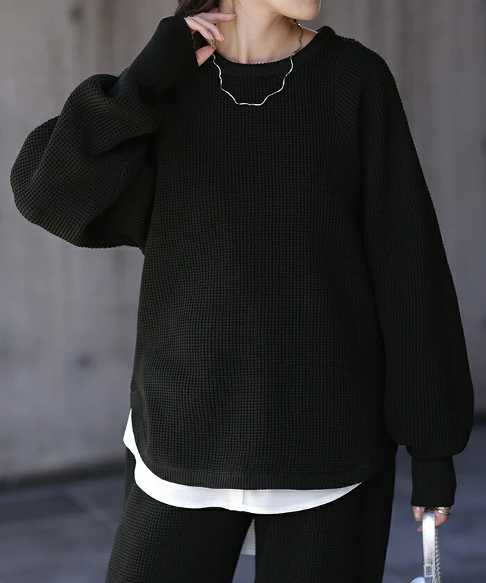もっちり ワッフル ニット プルオーバー レディース サーマル カットソー ワッフル ロンT トップス 無地 長袖 Tシャツ ロング ロングTシャツ チュニック きれいめ 丸首 長い スリット お洒落 別売り セットアップ 可 ベージュ 黒 春 夏 HUG.U - Image 5