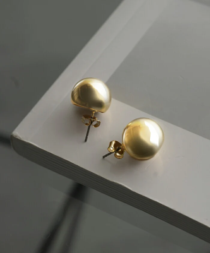 ピアス ボール アクセサリー 丸 大きめ 半円 シルバー ゴールド シルバーアクセサリー 大ぶり 丸玉 アクセ ボールピアス メタルボール モード おしゃれ モチーフ メタル レディース ごつめ 人気 両耳用 シンプル 個性 大人 パーティー 女性 春 夏 HUG.U - Image 10
