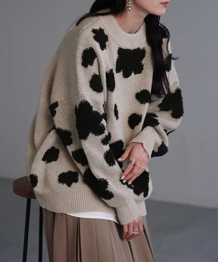ニット 花柄 セーター レディース トップス 厚手 厚い 総柄 ドルマン フラワー ドロップショルダー Uネック シャギー 立体 オーバーサイズ プルオーバー オーバー お尻が隠れる 体型カバー 大きいサイズ カジュアル フェミニン ベージュ 黒 春 夏 HUG.U - Image 24