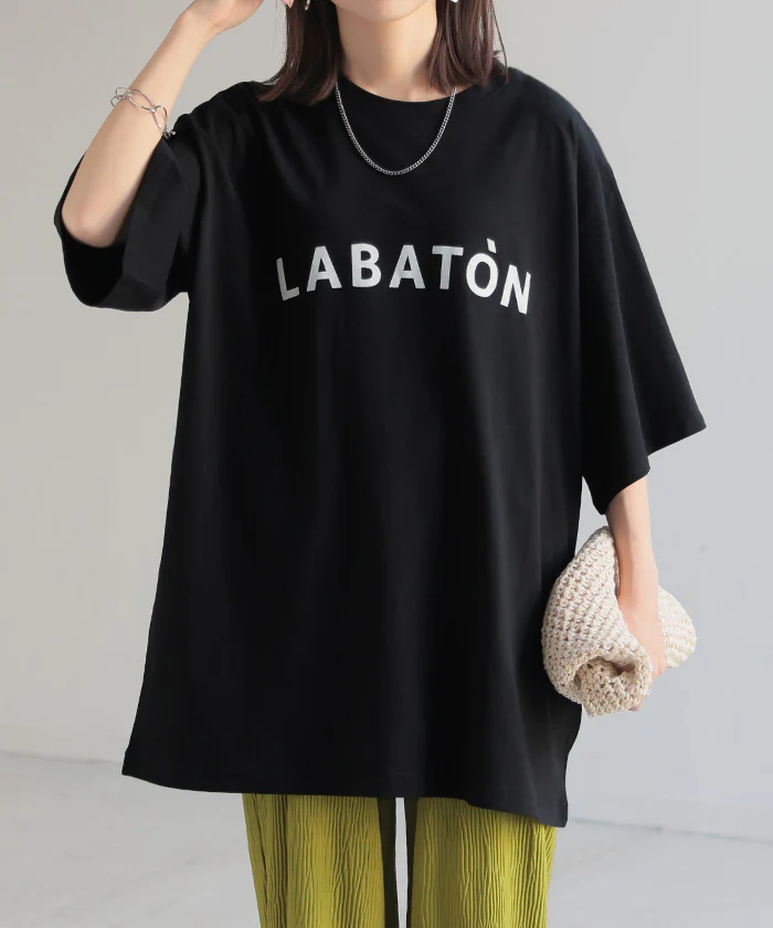 Tシャツ ロゴ レディース トップス 半袖 プリント カットソー ロング ティーシャツ チュニック ビッグ プラスサイズ クルーネック 長い ドルマン ドルマンスリーブ ゆったり 体型カバー お尻が隠れる 大きいサイズ おしゃれ 白 黒 春 夏 HUG.U メール便 - Image 28