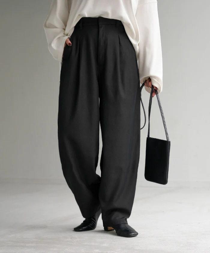 パンツ 裏起毛 コクーン レディース ワイド ワイドパンツ ロング ロングパンツ テーパードパンツ スラックス 微起毛 タック 体型カバー ボトムス ゆったり ハイウエスト ウエストゴム オフィスカジュアル ストレッチ 大きいサイズ 黒 グレー 秋 冬 HUG.U - Image 29