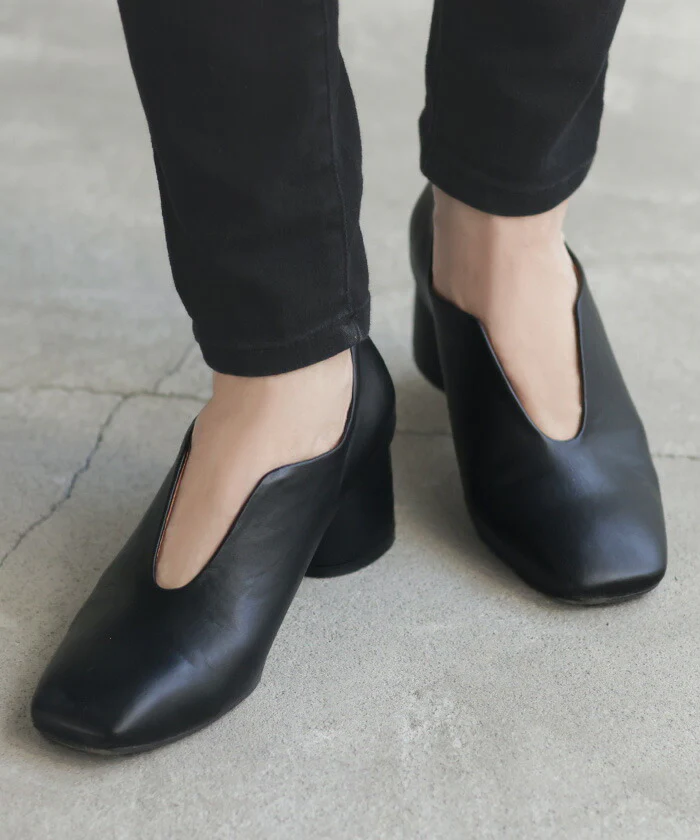 【夏セール】 大きいサイズ有 23.0cm ～ 25.0cm ブーツ シューズ パンプス レディース ブーティー ショートブーツ Vカット 歩きやすい 太ヒール 5センチ ヒール 疲れない 甲高 スクエアトゥ きれいめ モード おしゃれ 無地 靴 くつ クツ ブラック 黒 春 夏 HUG.U - Image 13
