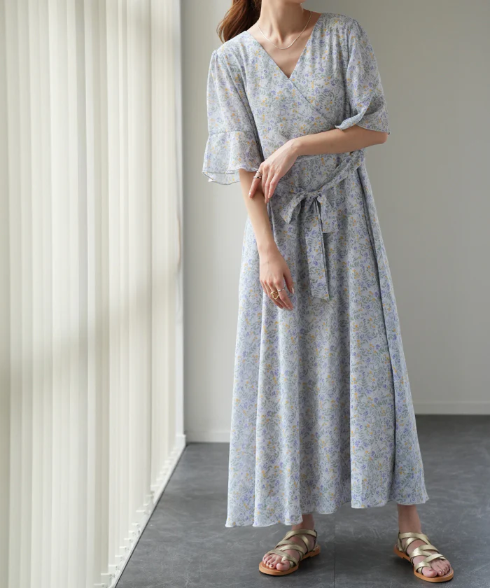 リニューアル 選べる「着痩せ」 シフォン ワンピース ■一部7月中旬入荷 裏起毛 ワンピース シフォンワンピース レディース ロングワンピース 長袖 半袖 きれいめ 体型カバー 花柄 あったか ロングワンピ ロング 大きいサイズ 小花柄 マタ二ティ Aライン 3L 春 夏 HUG.U - Image 46