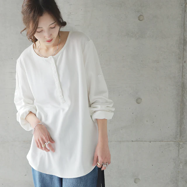 ヘンリーネック 長袖 Tシャツ レディース ロンT ロングTシャツ カットソー トップス ボタン シンプル 無地 五分袖 七分袖 ロールアップ Uネック Vネック スウェット ミディアム ゆる トレーナー 大きいサイズ 黒 白 グレー 春 夏 メール便 - Image 37