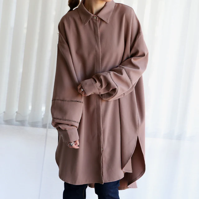 袖レース 大人 ぽわん袖 シャツ ロングシャツ トップス ロング 比翼 長袖 レース とろみ 大きいサイズ 体型カバー バルーン チュニック お尻が隠れる きれいめ 黒 レディース バルーンスリーブ レース 春 夏 HUG.U - Image 21