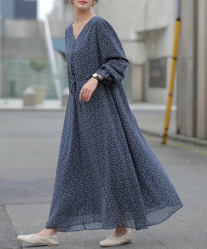「大人の七難隠す」 花柄ワンピース 。ワンピース ワンピ 裏起毛 シフォンワンピース ロングワンピース レディース ロングワンピ 長袖 小花柄 きれいめ フレア 体型カバー シフォン 大きいサイズ 透け Aライン 春 夏 黒 ホワイト マキシワンピース HUG.U - Image 5