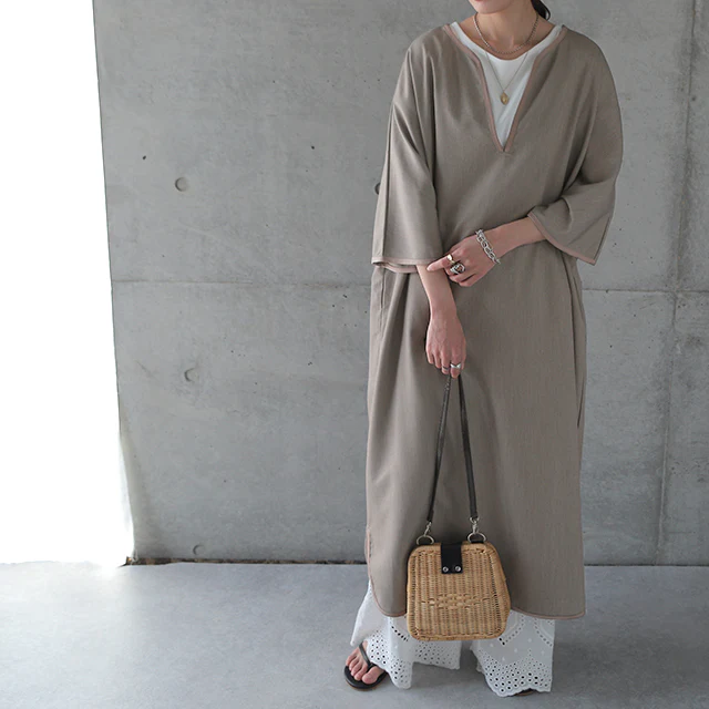 【夏セール】 体型を包み隠す「パイピングワンピ」 ワンピース レディース ロングワンピ ドルマン ロング パイピング Vネック レイヤード ドロップショルダー スリット ゆったり 半袖 体型カバー 大きいサイズ 春 夏 HUG.U メール便 - Image 27