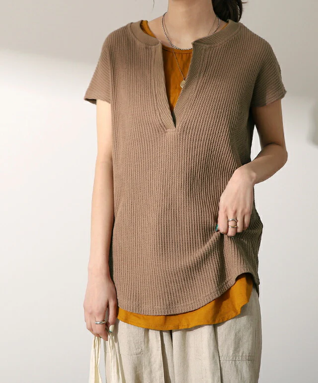 深め「キーネック」 ワッフルT ゆったり トップス カットソー レディース フレンチスリーブ Tシャツ ティーシャツ ワッフル サーマル Vネック 半袖 レイヤード ノースリーブ 大きいサイズ 体型カバー 黒 白 ブルー カットソー 春 夏 HUG.U メール便 - Image 22