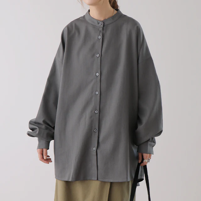 「ゆったり×ぽわん袖」 バンドカラーシャツ トップス シャツ バンドカラー ノーカラー ロング ロングシャツ ブラウス チュニック オーバーサイズ バルーン 長袖 体型カバー 大きいサイズ 黒 グレー ブラウン カーキ 無地 春 夏 HUG.U メール便 - Image 26