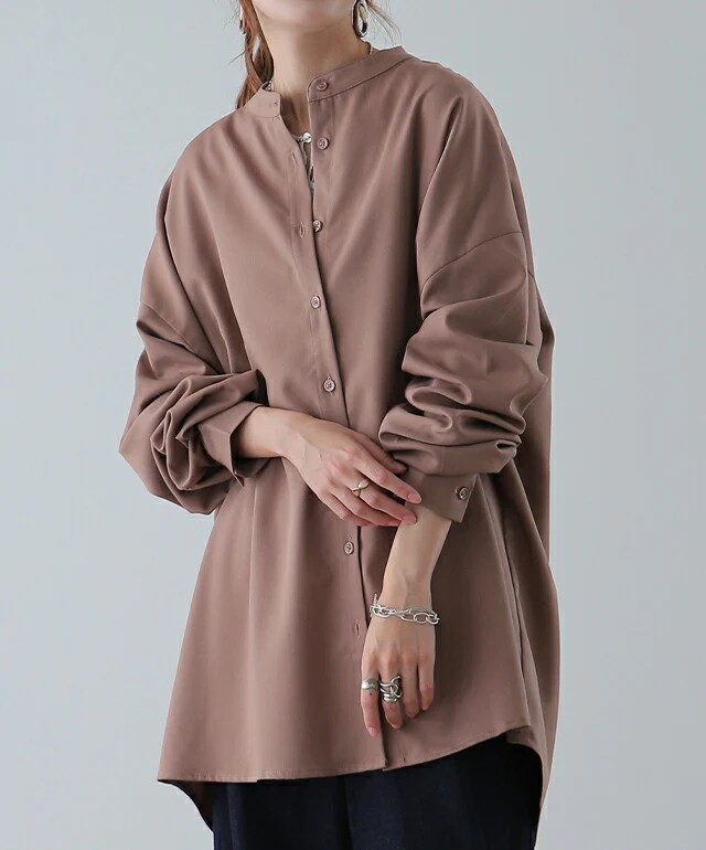「ゆったり×ぽわん袖」 バンドカラーシャツ トップス シャツ バンドカラー ノーカラー ロング ロングシャツ ブラウス チュニック オーバーサイズ バルーン 長袖 体型カバー 大きいサイズ 黒 グレー ブラウン カーキ 無地 春 夏 HUG.U メール便 - Image 5