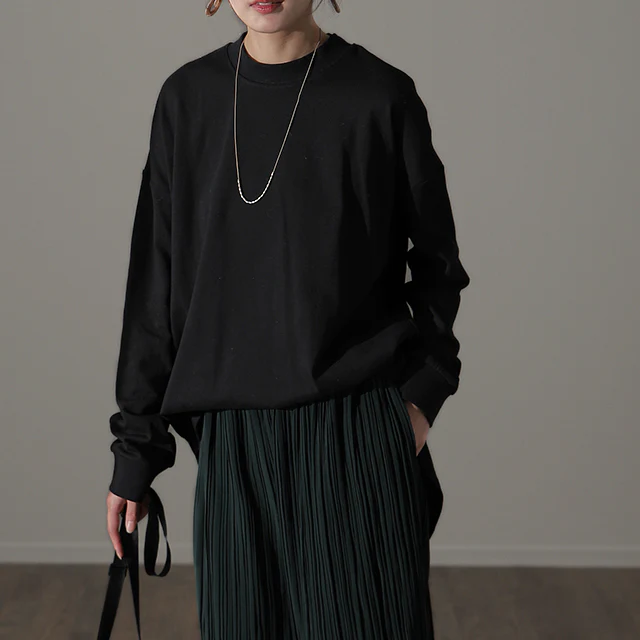 「裾から出す」 長め ロンT モックネック トップス レディース カットソー インナー 長袖 Tシャツ ロング チュニック レイヤード ラウンドカットソー Uネック 無地 クルーネック スリット 体型カバー 大きいサイズ 重ね着 黒 白 春 夏 HUG.U メール便 - Image 26