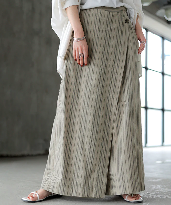 パンツ 巻き ロング アシメ レディース ボトムス ■一部7月下旬入荷 ボトム ウエストゴム ワイド 無地 長い リネン ナチュラル ハイウエスト ワイドパンツ ラップ ラップパンツ ズボン 巻きパンツ キュロット ポケット麻 風 綿 変形 きれいめ 黒 ベージュ 春 夏 HUG.U - Image 51