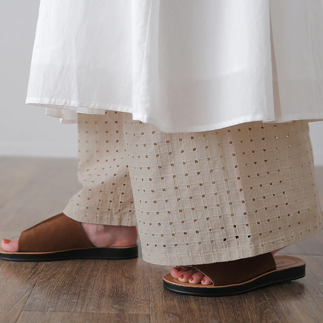 綿 100% 「もう手放せない 裾パンツ ペチパンツ レディース パンツ ペチコート ボトムス インナー レイヤード 重ね着 レース ズボン ロング 体型カバー ゴム ワイド チェック レイヤードパンツ 涼しい 黒 白 大きいサイズ 春 夏 ワイドパンツ HUG.U メール便 - Image 27