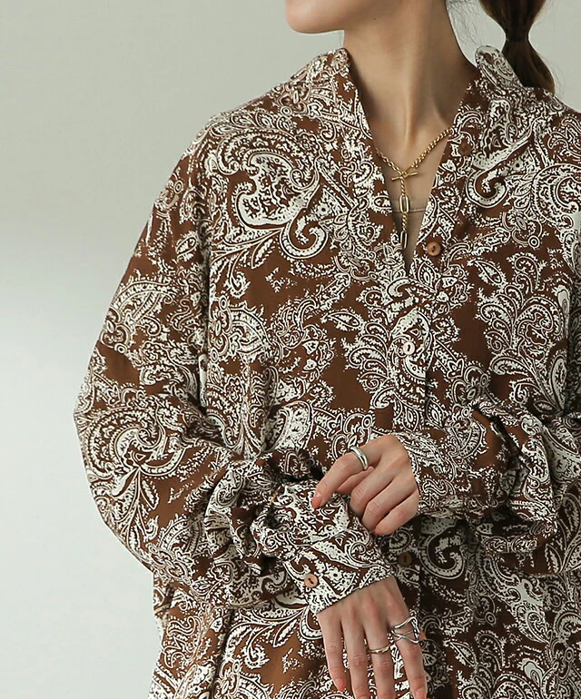 シャツ 「とろみ感。」 ペイズリー柄 レディース スリット トップス ロング ロングシャツ ブラウス チュニック バンドカラー ノーカラー 体型カバー レイヤード オーバーサイズ 総柄 ペイズリー 柄 長袖 羽織 大きいサイズ 黒 白 春 夏 HUG.U メール便 - Image 20