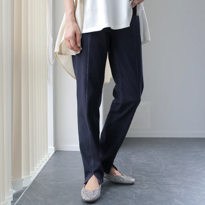 人類は「疲れない パンツ」レギパン レディース ■一部7月中旬入荷 ボトムス レギンスパンツ スキニー デニム デニムパンツ センターライン スキニー ストレッチ ゴム スリット 楽 大きいサイズ チノパン 仕事 バイト ずぼん 黒 ブラック 春 夏 HUG.U メール便 - Image 28