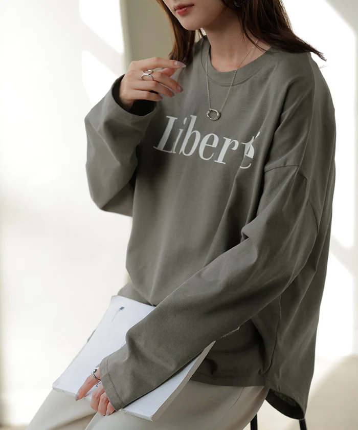 ロゴ Tシャツ 求めてた きれいめ 半袖 レディース ロゴT ■一部7月上旬入荷 オーバーサイズ 体型カバー ドルマン ビッグ プリント 二の腕カバー 綺麗目 大人 ドロップショルダー カットソー ゆったり 白 黒 大きいサイズ 春 夏 HUG.U メール便 - Image 30