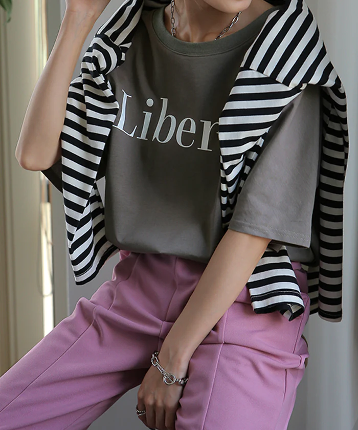 ロゴ Tシャツ 求めてた きれいめ 半袖 レディース ロゴT ■一部7月上旬入荷 オーバーサイズ 体型カバー ドルマン ビッグ プリント 二の腕カバー 綺麗目 大人 ドロップショルダー カットソー ゆったり 白 黒 大きいサイズ 春 夏 HUG.U メール便 - Image 33
